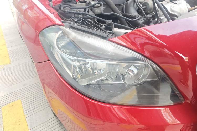 Used Mercedes-Benz B-Class 2012 B 180 Right Front Headlight