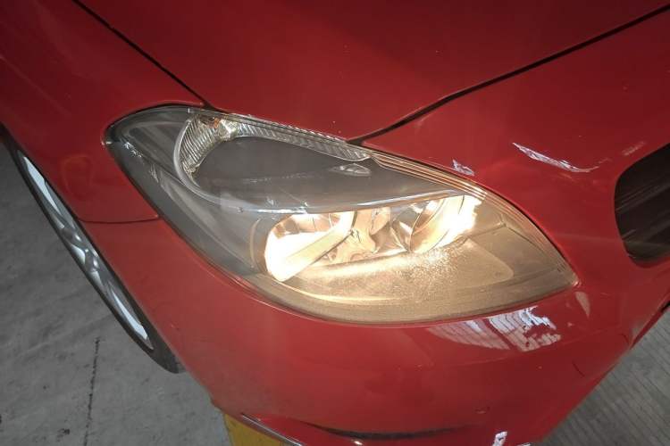 Used Mercedes-Benz B-Class 2012 B 180 Right Front Headlight
