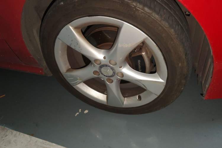 Used Mercedes-Benz B-Class 2012 B 200 Right Front Wheel Hub
