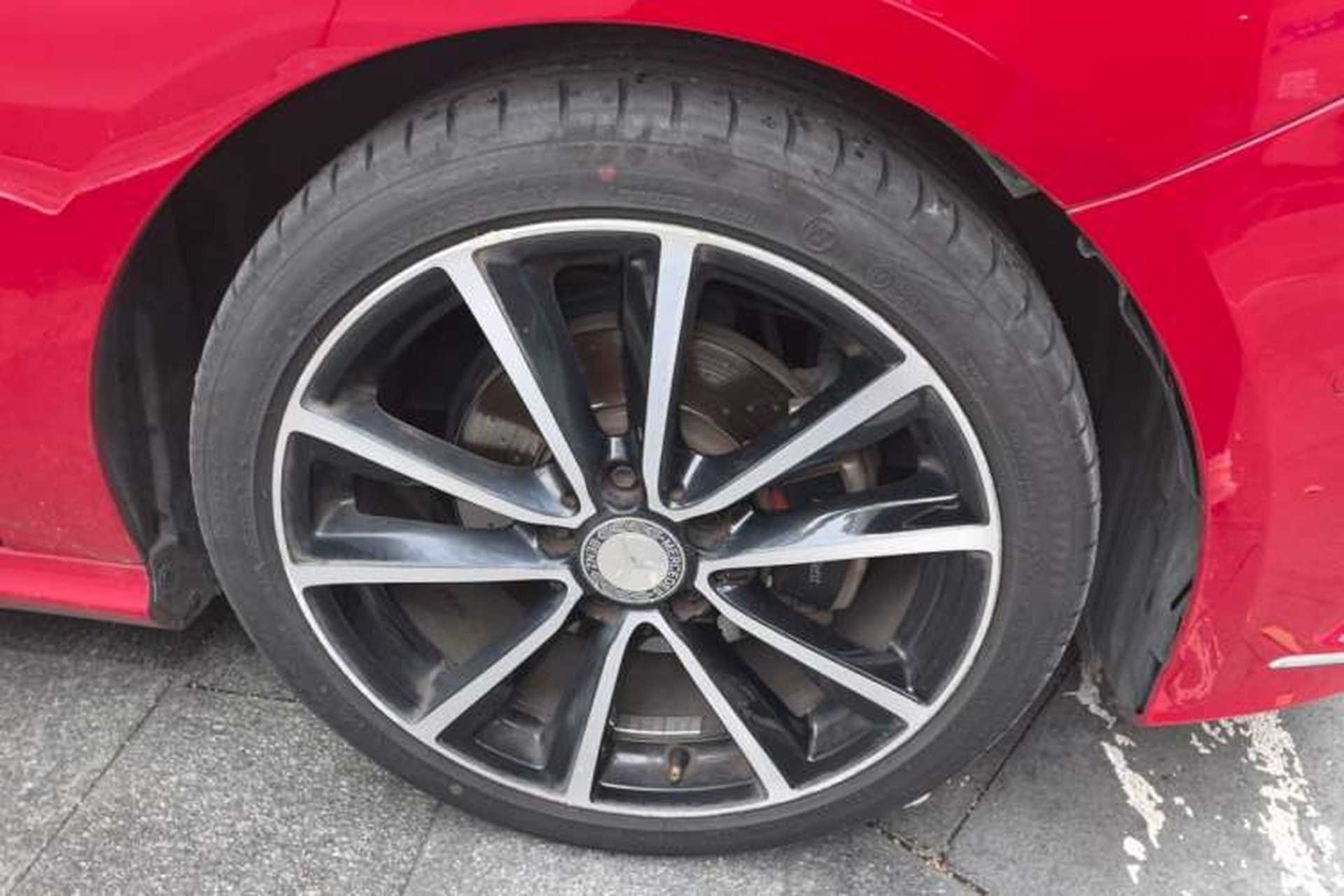 Used Mercedes-Benz B-Class 2012 B 200 Right Front Wheel Hub