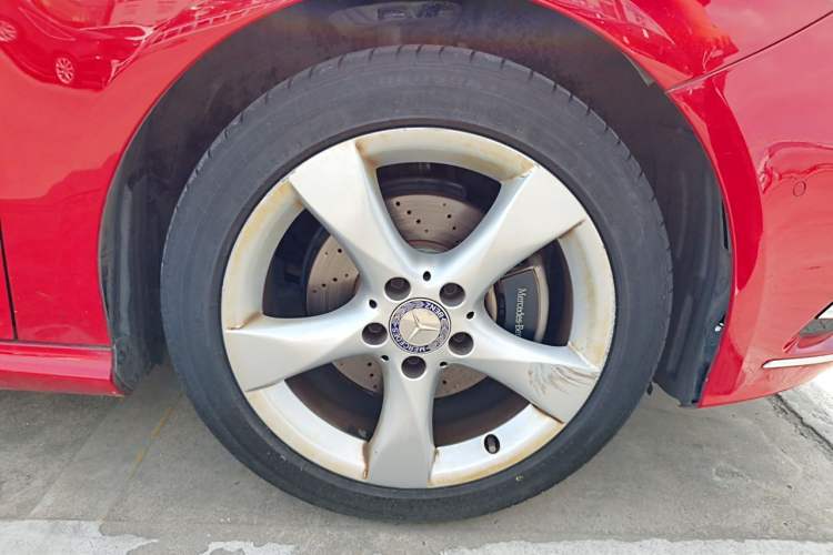 Used Mercedes-Benz B-Class 2012 B 200 Right Front Wheel Hub
