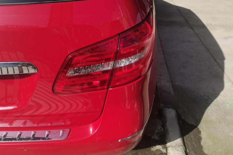 Used Mercedes-Benz B-Class 2012 B 200 Right Rear Taillight