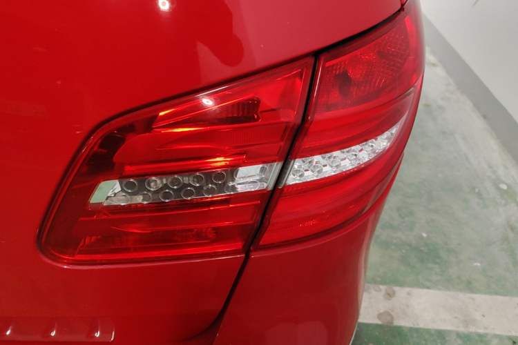 Used Mercedes-Benz B-Class 2012 B 200 Right Rear Taillight