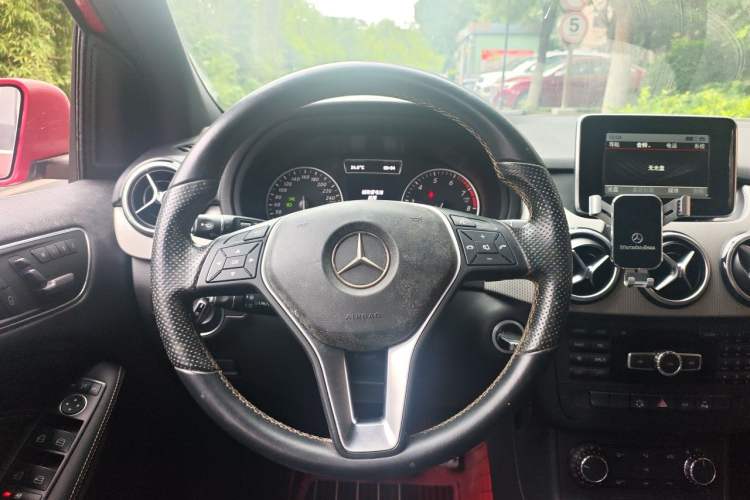 Used Mercedes-Benz B-Class 2012 B 200 Steering Wheel