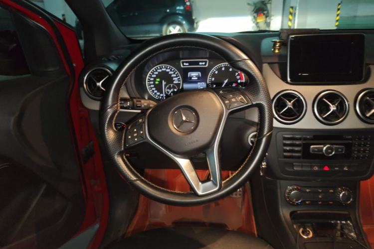 Used Mercedes-Benz B-Class 2012 B 200 Steering Wheel