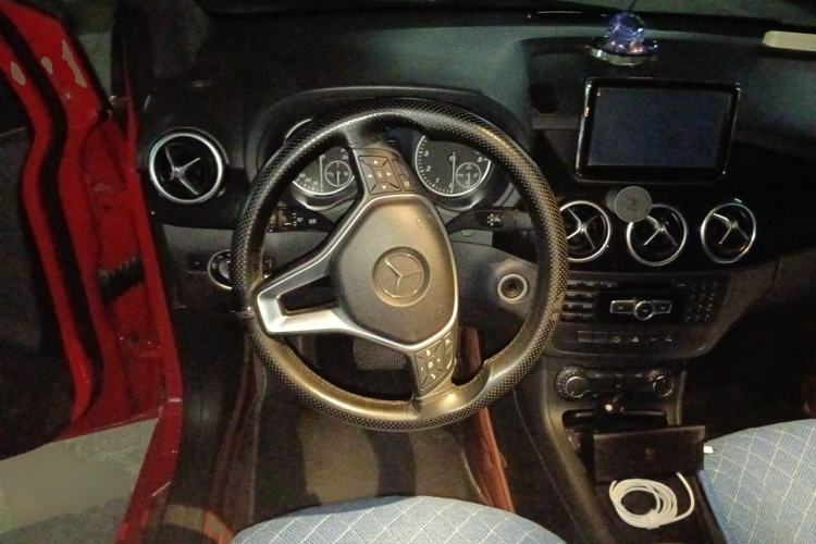 Used Mercedes-Benz B-Class 2012 B 180 Steering Wheel