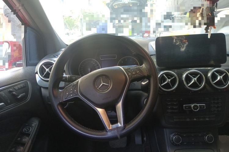 Used Mercedes-Benz B-Class 2012 B 180 Steering Wheel