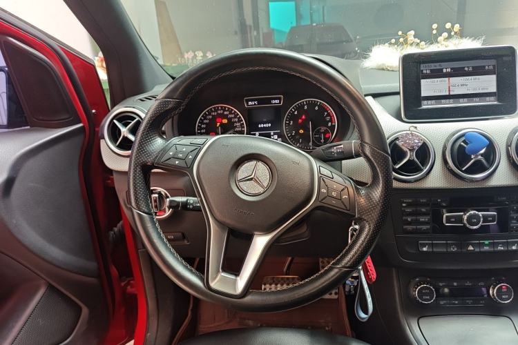 Used Mercedes-Benz B-Class 2012 B 200 Steering Wheel
