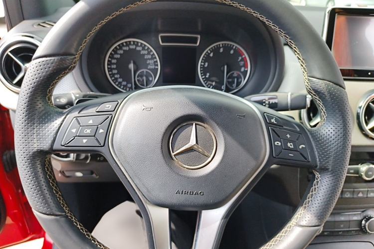 Used Mercedes-Benz B-Class 2012 B 200 Steering Wheel