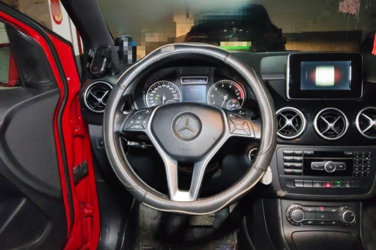 Used Mercedes-Benz B-Class 2012 B 180 Steering Wheel
