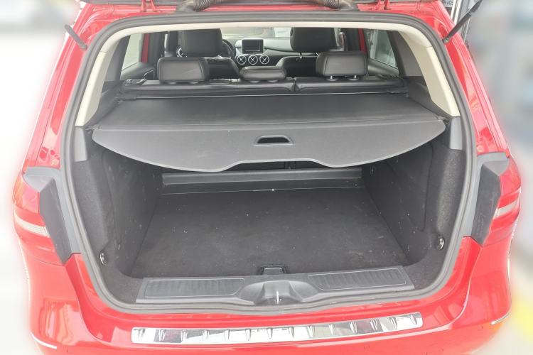 Used Mercedes-Benz B-Class 2012 B 180 Trunk