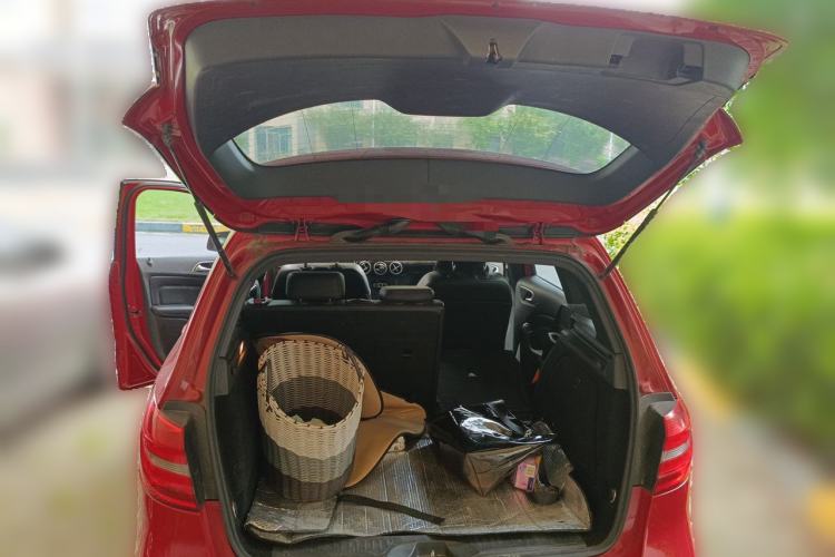Used Mercedes-Benz B-Class 2012 B 180 Trunk