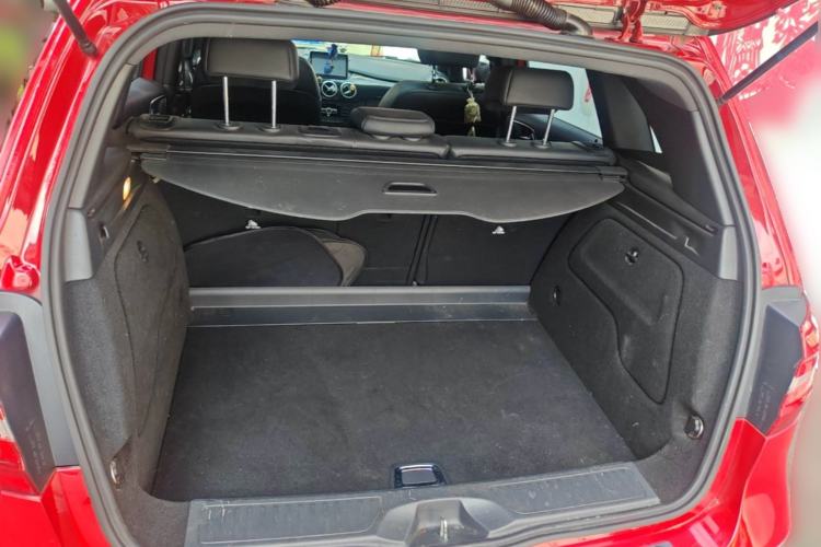 Used Mercedes-Benz B-Class 2012 B 180 Trunk