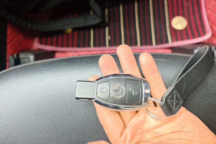 Used Mercedes-Benz B-Class 2012 B 200 Vehicle Key