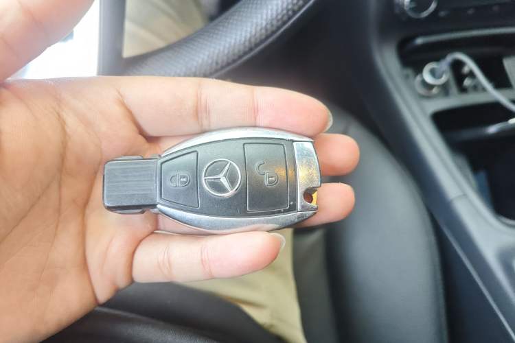 Used Mercedes-Benz B-Class 2012 B 180 Vehicle Key