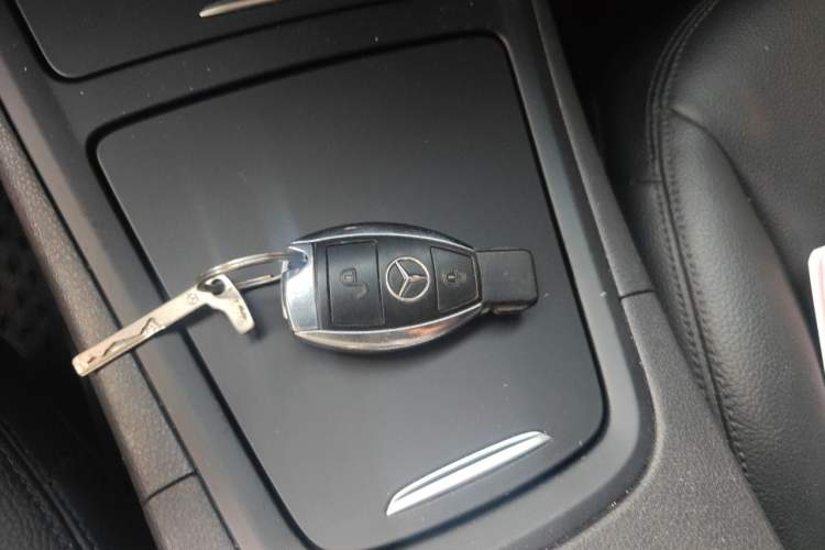 Used Mercedes-Benz B-Class 2012 B 200 Vehicle Key