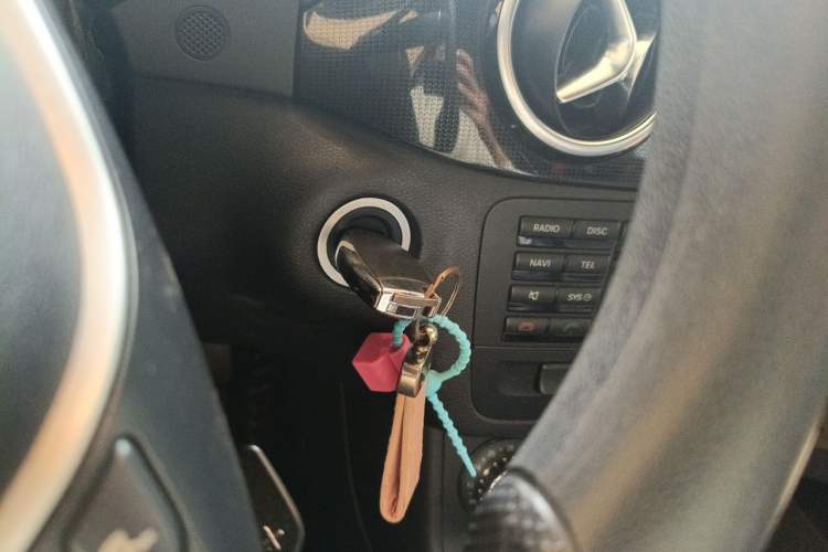 Used Mercedes-Benz B-Class 2012 B 180 Vehicle Key