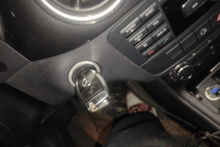 Used Mercedes-Benz B-Class 2012 B 180 Vehicle Key