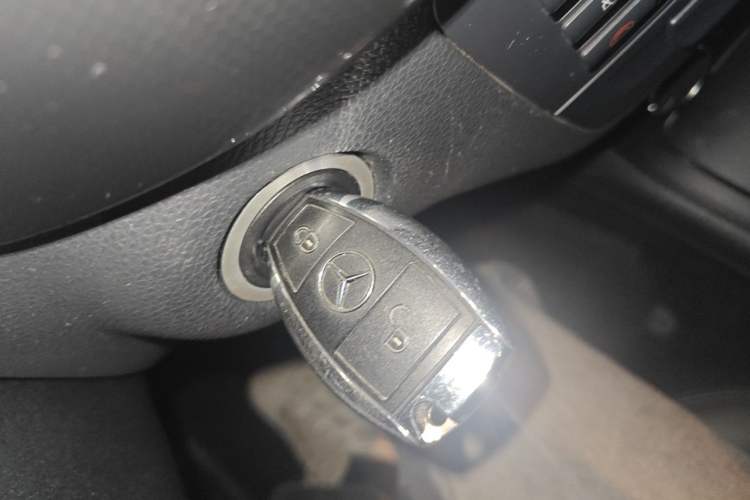 Used Mercedes-Benz B-Class 2012 B 180 Vehicle Key