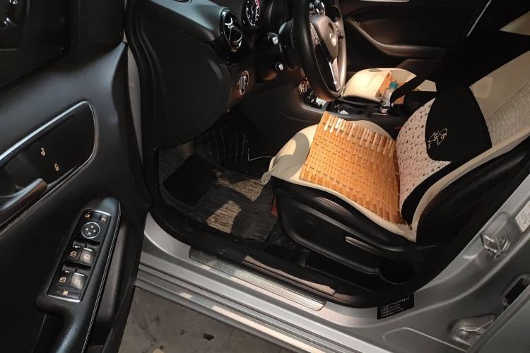 Used Mercedes-Benz B-Class 2012 B 180 Driver Seat