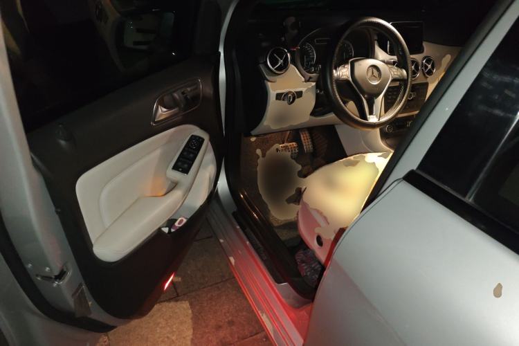 Used Mercedes-Benz B-Class 2012 B 200 Driver Seat