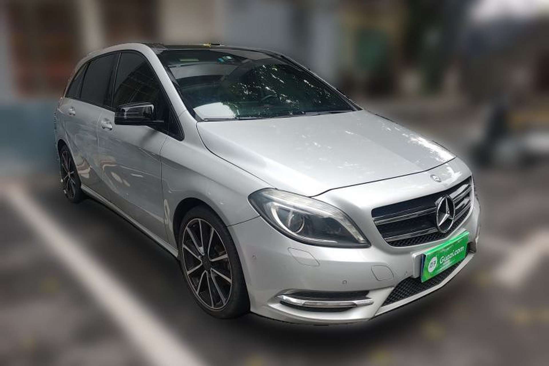 Used Mercedes-Benz B-Class 2012 B 200 Front Right 45 Deg