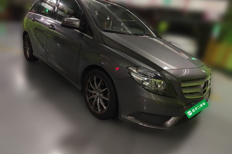 Used Mercedes-Benz B-Class 2012 B 180 Front Right 45 Deg