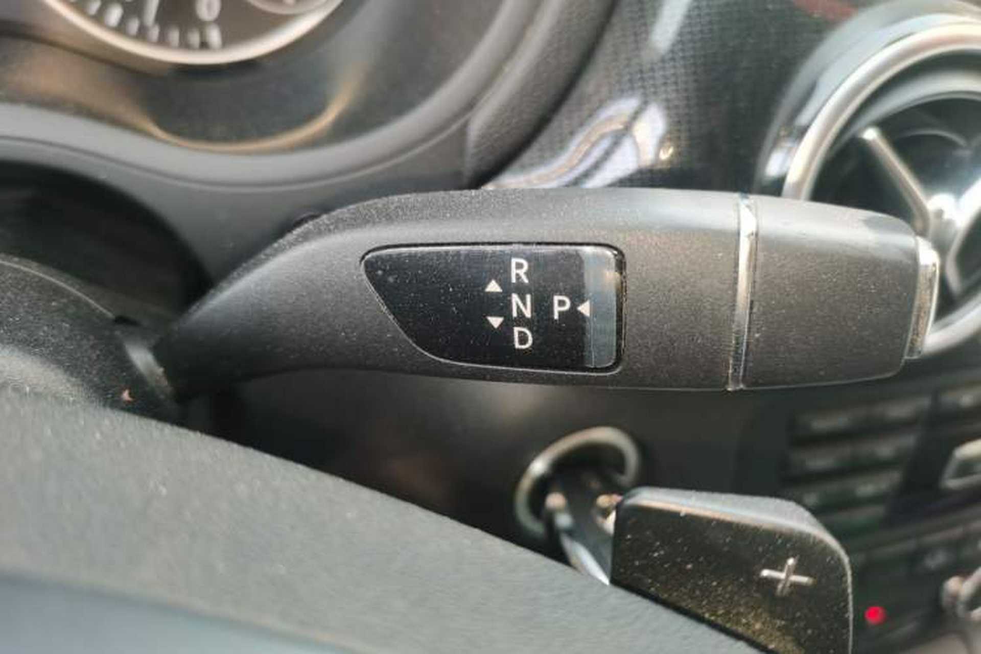Used Mercedes-Benz B-Class 2012 B 180 Gear Lever