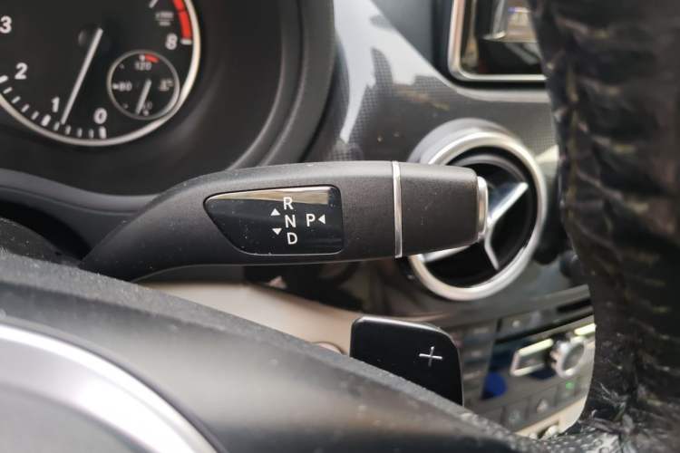 Used Mercedes-Benz B-Class 2012 B 180 Gear Lever