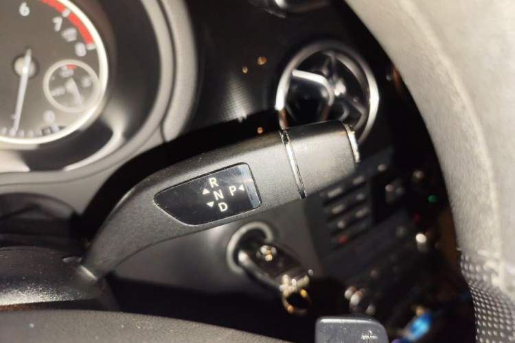 Used Mercedes-Benz B-Class 2012 B 180 Gear Lever