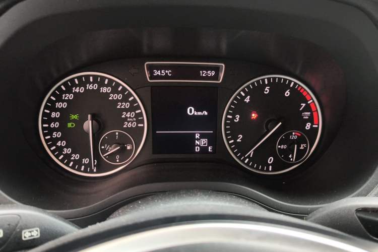 Used Mercedes-Benz B-Class 2012 B 180 Instrument Cluster