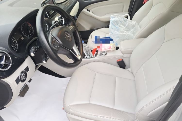 Used Mercedes-Benz B-Class 2012 B 180 Left Front Seat
