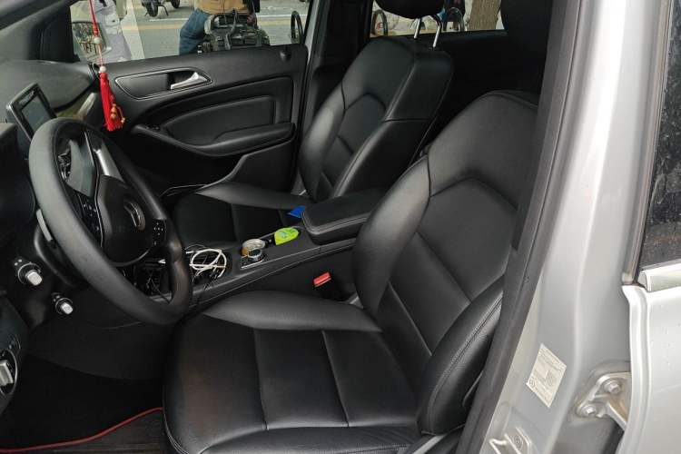 Used Mercedes-Benz B-Class 2012 B 180 Left Front Seat