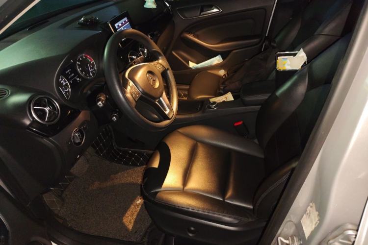 Used Mercedes-Benz B-Class 2012 B 180 Left Front Seat