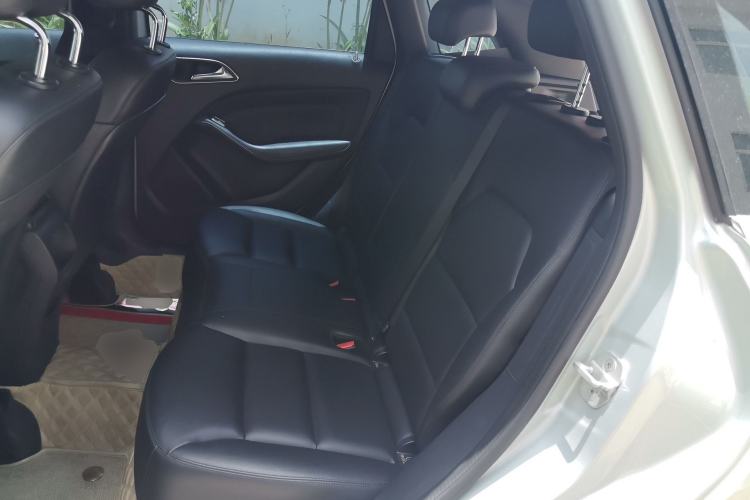 Used Mercedes-Benz B-Class 2012 B 200 Left Rear Seat