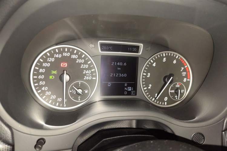 Used Mercedes-Benz B-Class 2012 B 180 Odometer Close Up