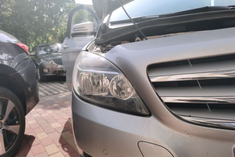 Used Mercedes-Benz B-Class 2012 B 180 Right Front Headlight
