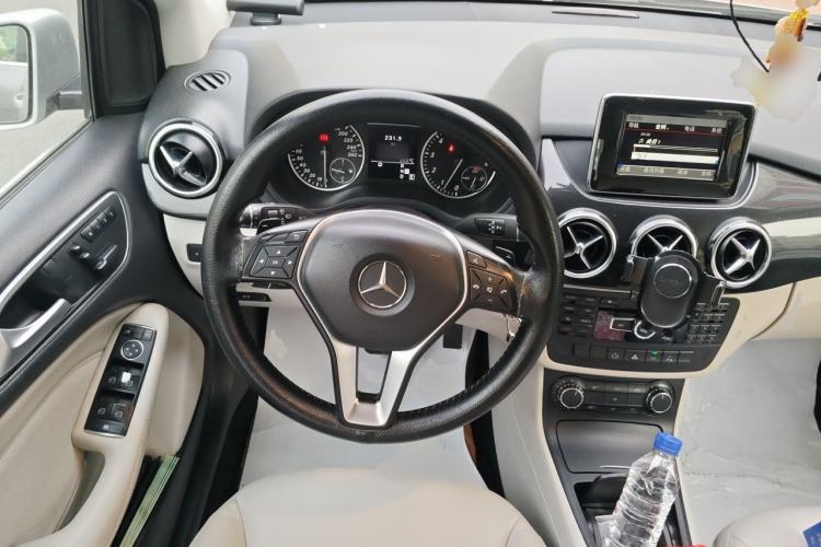 Used Mercedes-Benz B-Class 2012 B 180 Steering Wheel