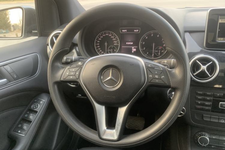 Used Mercedes-Benz B-Class 2012 B 180 Steering Wheel