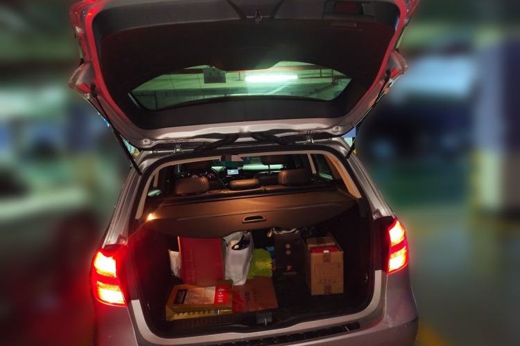 Used Mercedes-Benz B-Class 2012 B 180 Trunk