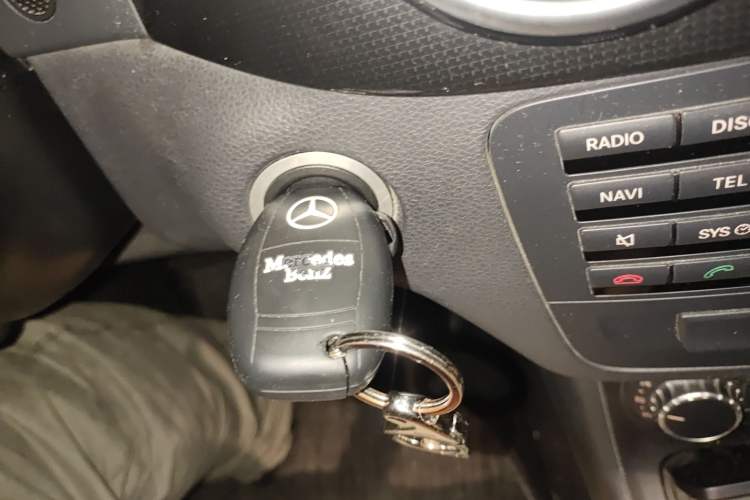 Used Mercedes-Benz B-Class 2012 B 180 Vehicle Key
