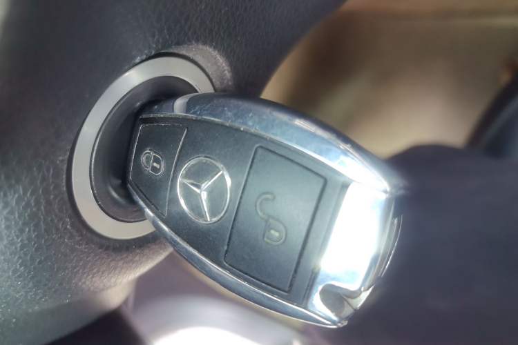 Used Mercedes-Benz B-Class 2012 B 200 Vehicle Key
