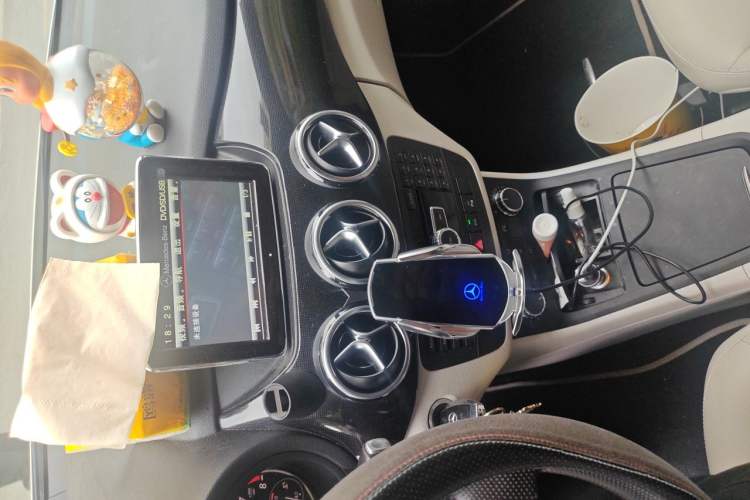 Used Mercedes-Benz B-Class 2012 B 180 Audio And AC Panel