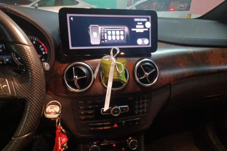 Used Mercedes-Benz B-Class 2012 B 200 Audio And AC Panel