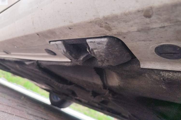 Used Mercedes-Benz B-Class 2012 B 180 Chassis Front Right