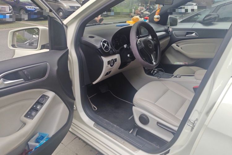 Used Mercedes-Benz B-Class 2012 B 180 Driver Seat