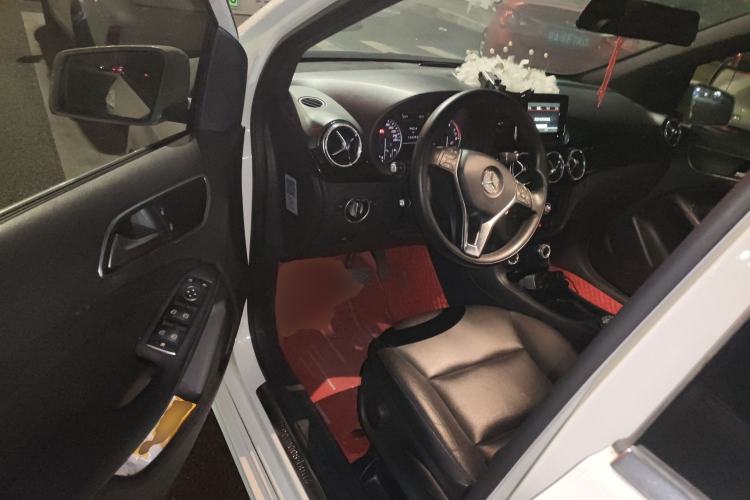 Used Mercedes-Benz B-Class 2012 B 180 Driver Seat