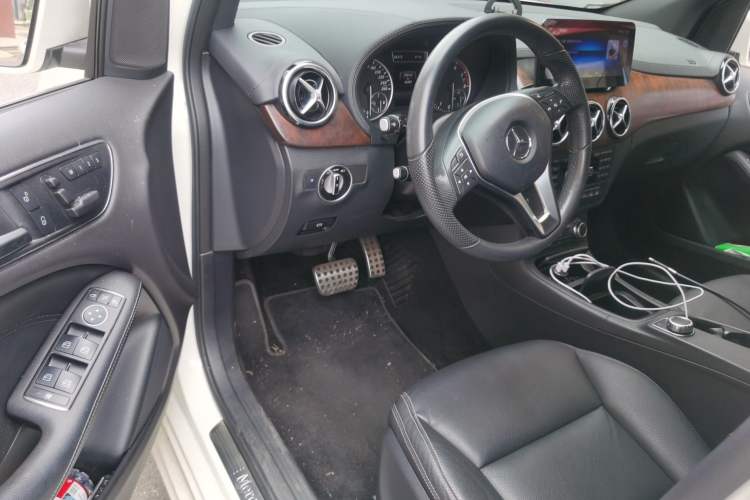 Used Mercedes-Benz B-Class 2012 B 200 Driver Seat