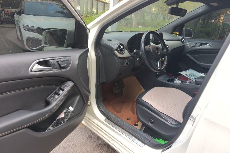 Used Mercedes-Benz B-Class 2012 B 200 Driver Seat