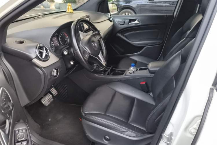 Used Mercedes-Benz B-Class 2012 B 200 Driver Seat